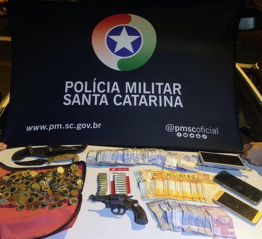 Criminosos suspeitos de assaltar banco em Passos Maia são encontrados e presos em Xanxerê