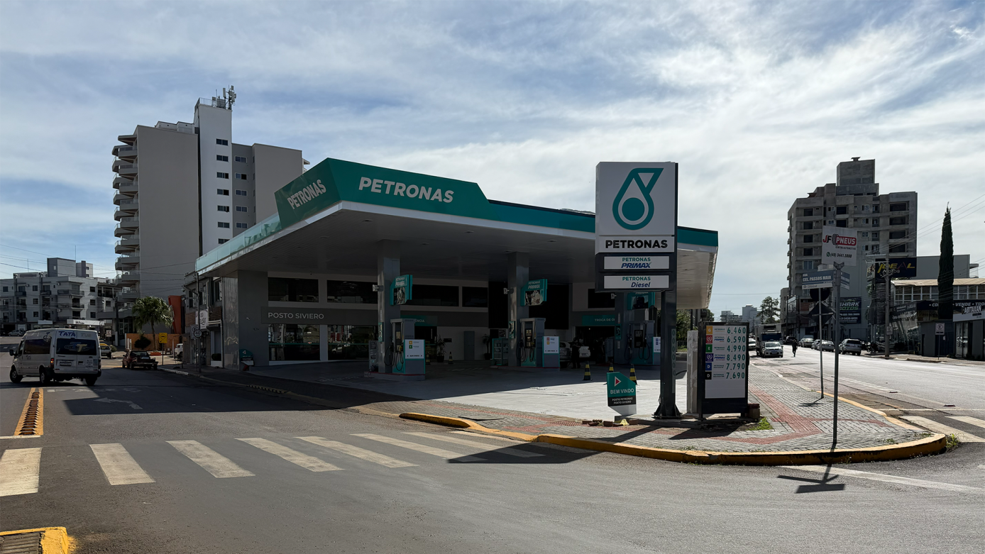VÍDEO: Posto Siviero reinaugura com bandeira Petronas em Xanxerê