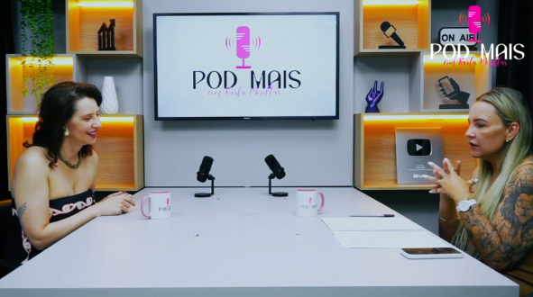 VÍDEO: Karla Morillas recebe Keithy para um papo direto sobre estilo e escolhas certeiras