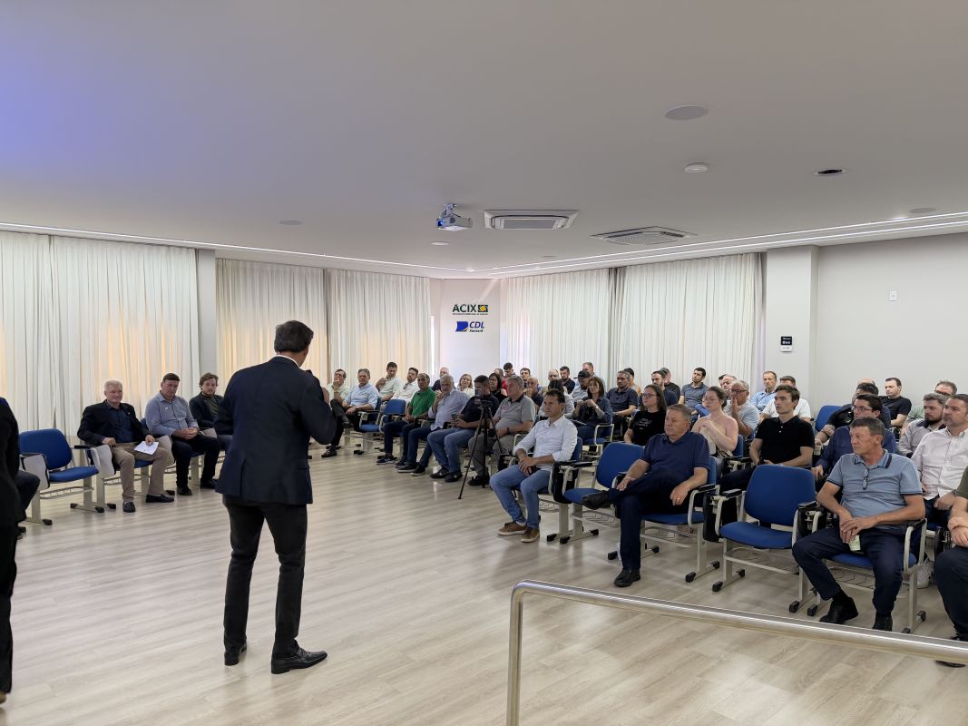 VÍDEO: lideranças debatem traçado da BR-282 em reunião com o DNIT