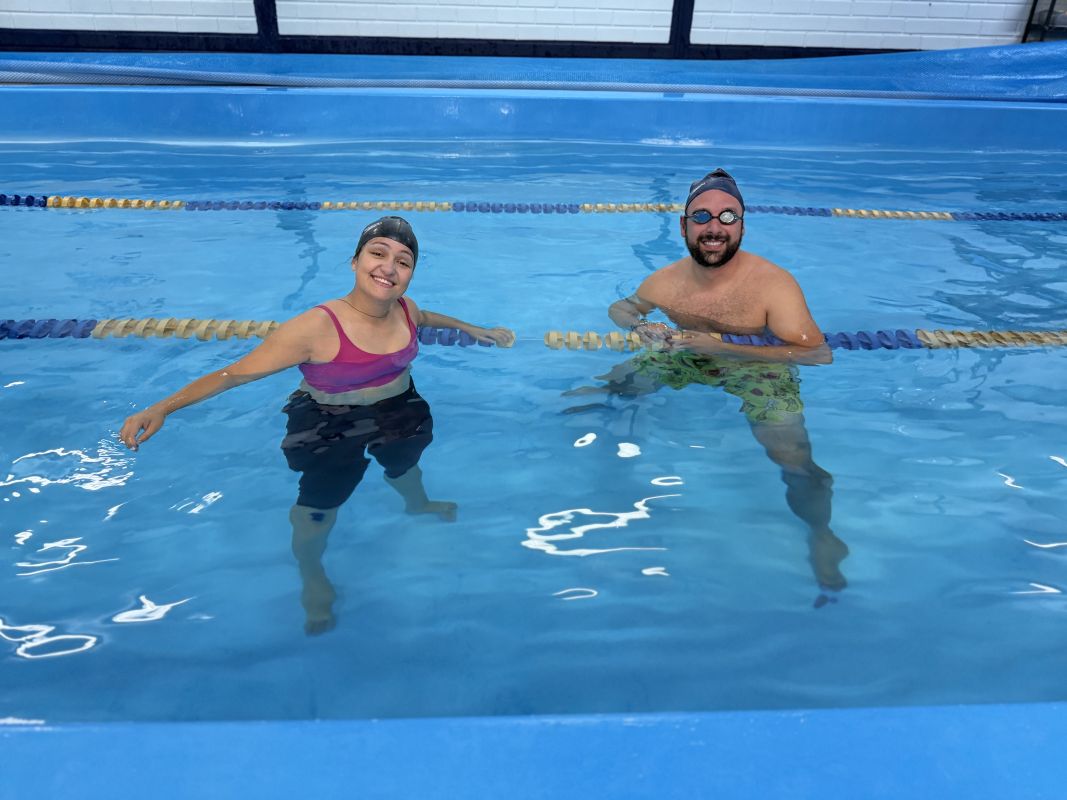 VÍDEO: nossos repórteres do Canal Ideal resolveram sair da rotina e encarar um desafio dentro da piscina