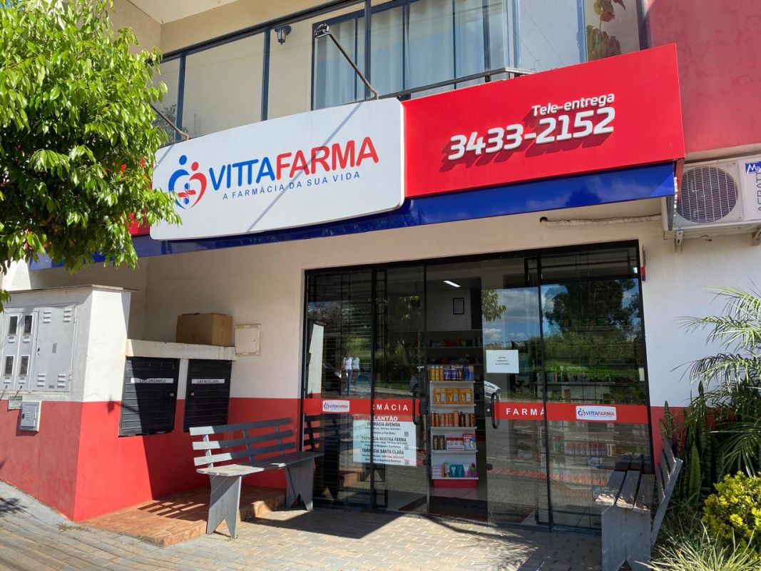 Farmácia Vitta Farma oferece linha completa de medicamentos e perfumaria