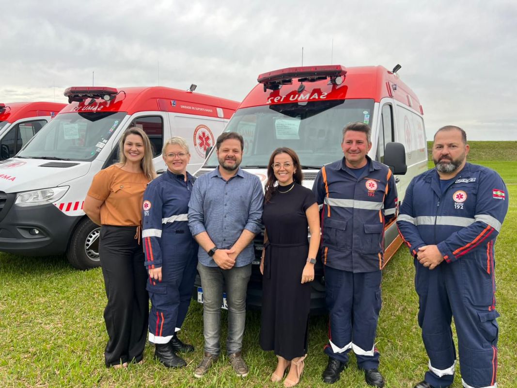 Xanxerê recebe nova ambulância padrão Samu