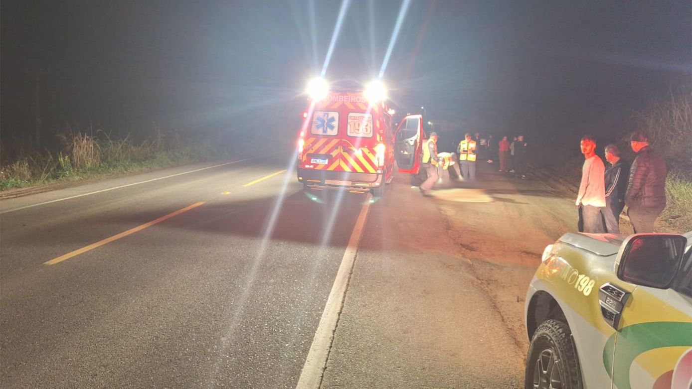 Homem morre após ser atropelado por caminhonete na SC-417