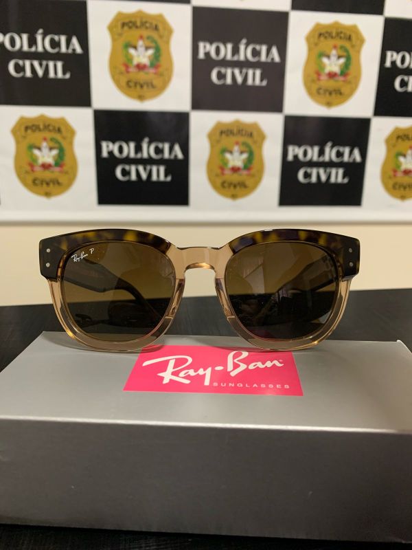 Mulher que furtou óculos de sol avaliado em mais de R$ 1 mil é identificada e objeto é recuperado