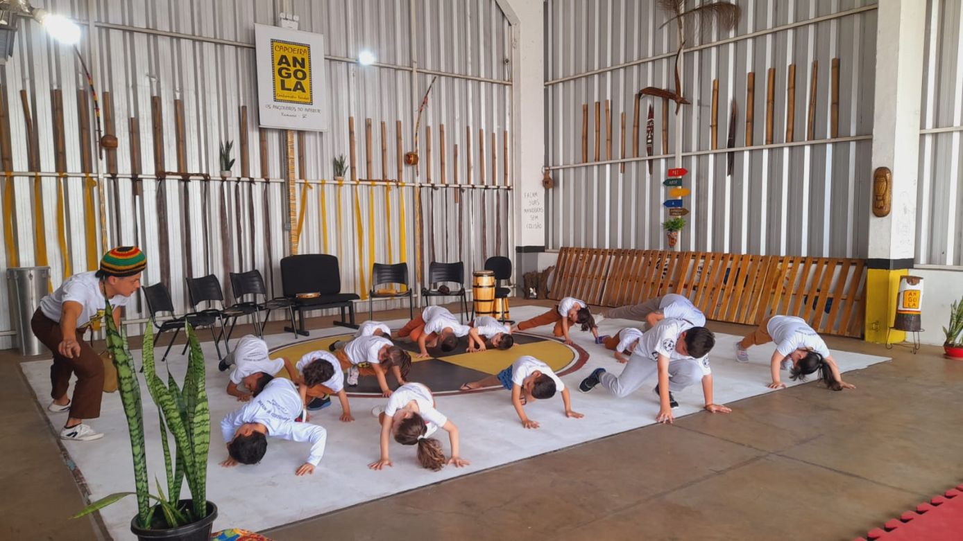 Projeto de Capoeira Angola em Xanxerê promove inclusão e cultura 