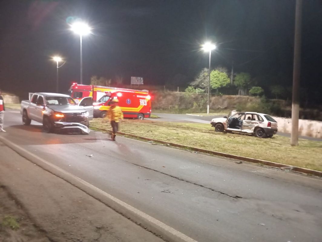 Cinco pessoas ficam feridas após colisão na BR-163, no Extremo-Oeste