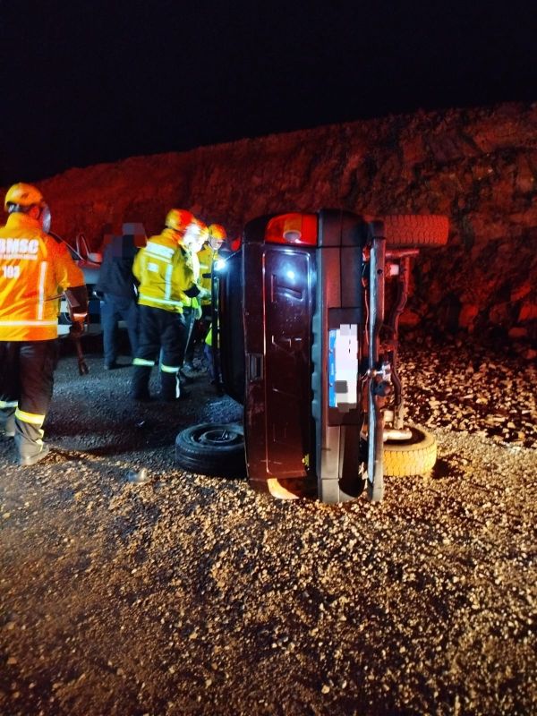 Condutor fica ferido após capotamento de veículo no interior de Maravilha