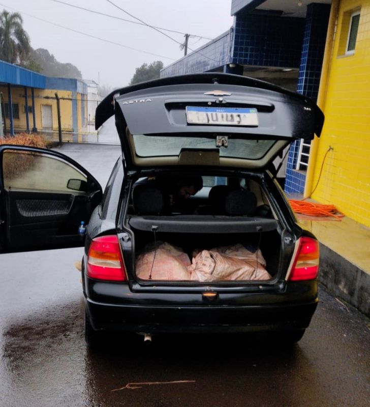 PRF apreende 285 kg de maconha em duas ocorrências no Oeste catarinense