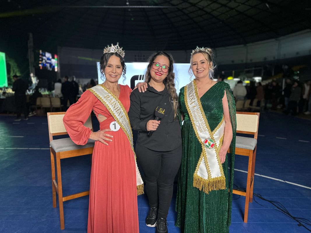 VÍDEO: Rainha e Princesa da Melhor Idade falam sobre sentimento de representar a feira