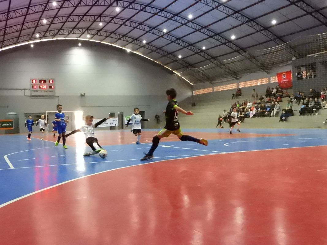 Finais da Liga Catarinense de Futsal Sub-7 acontecem neste domingo (14) em Xanxerê