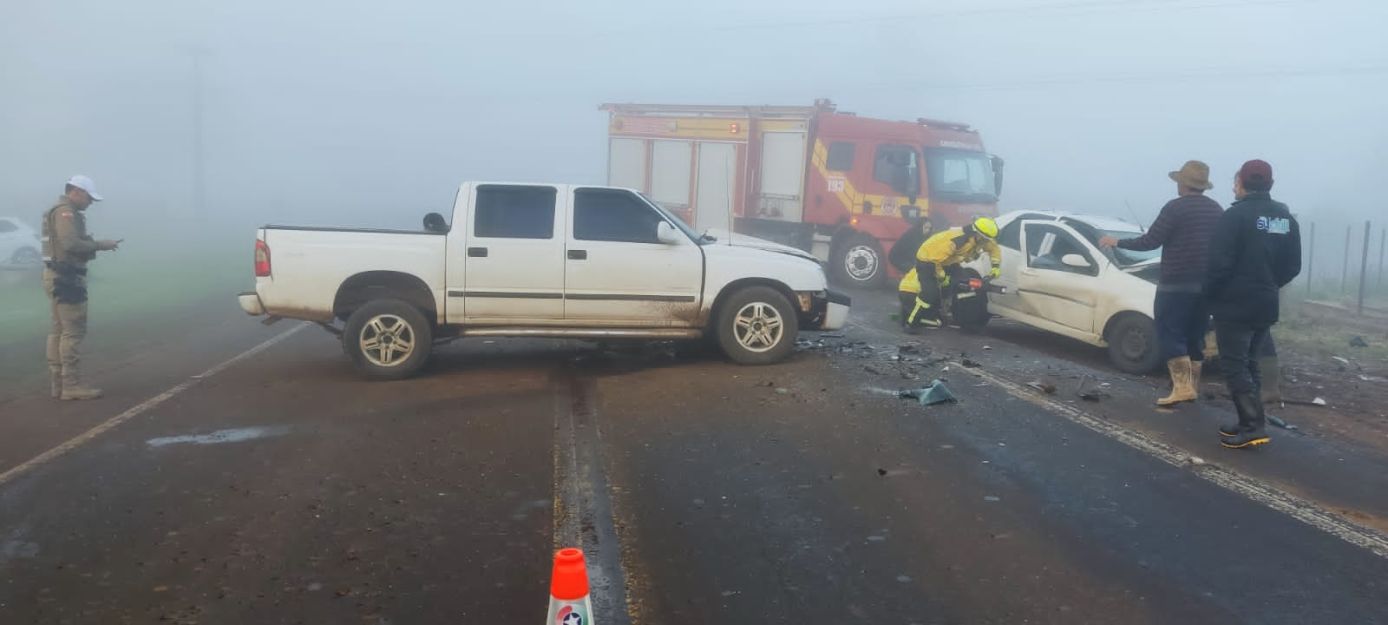 Colisão frontal deixa homem gravemente ferido na SC-163, no Oeste