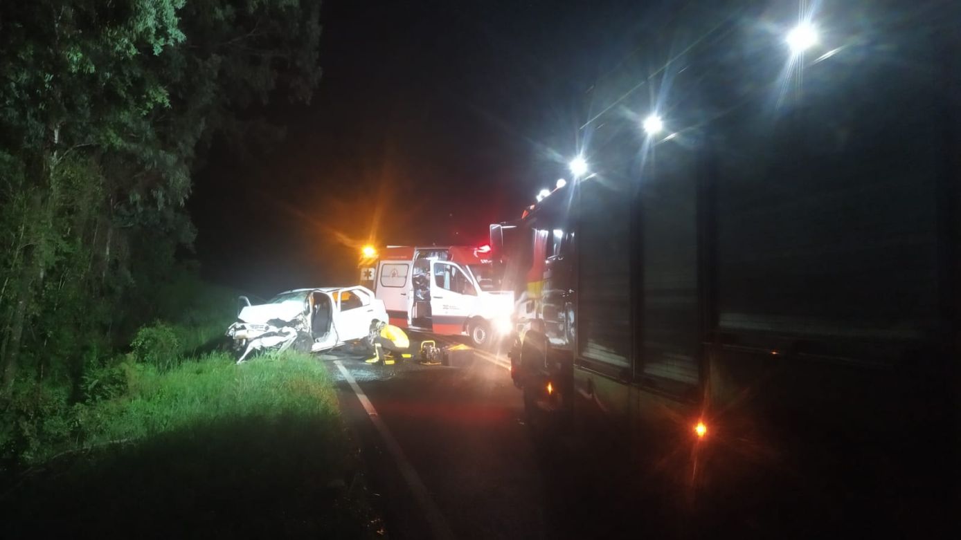Homem fica gravemente ferido em colisão frontal na SC-480, em Xanxerê