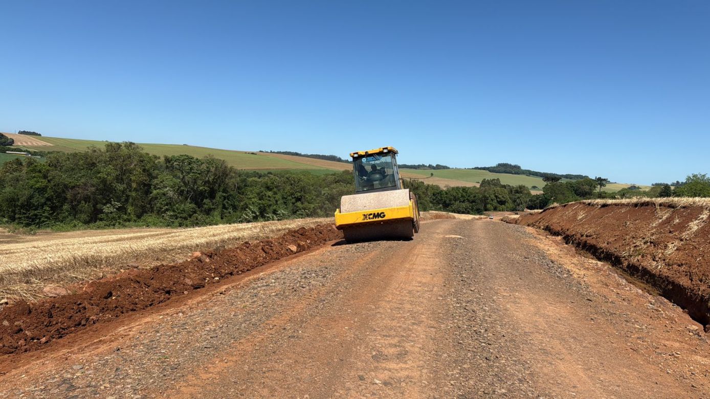 Prefeitura de Xanxerê intensifica obras e serviços de infraestrutura no interior e na cidade