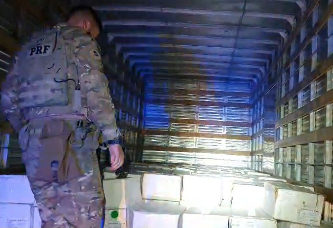 PRF apreende cinco toneladas de camarão contrabandeado e prende três pessoas no Oeste catarinense