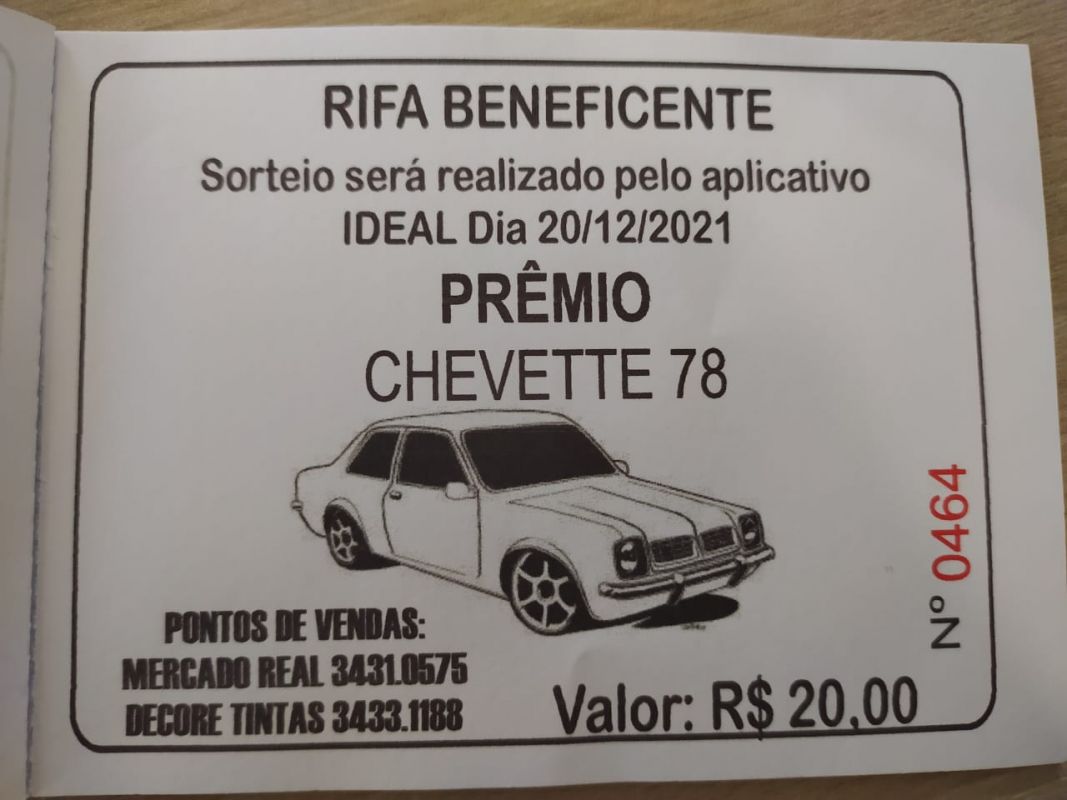 Valdir, é pintor e se divide entre o trabalho com as pinturas e os cuidados com a esposa. Foto: Canal Ideal