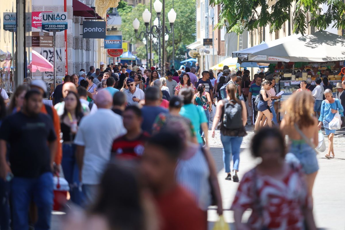 SC ultrapassa faixa de 8 milhões de habitantes e é o estado que mais cresceu na região Sul, diz IBGE