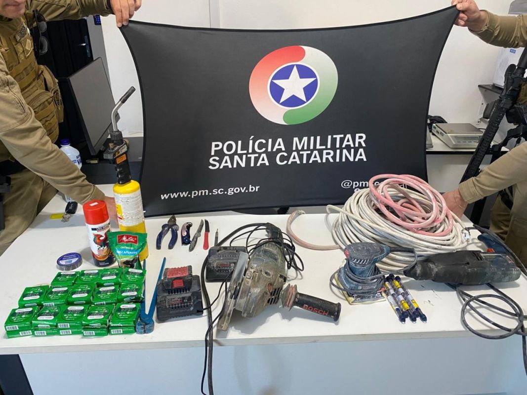 Dois homens são presos por furto qualificado em obra no bairro Jardim Itália, em Chapecó