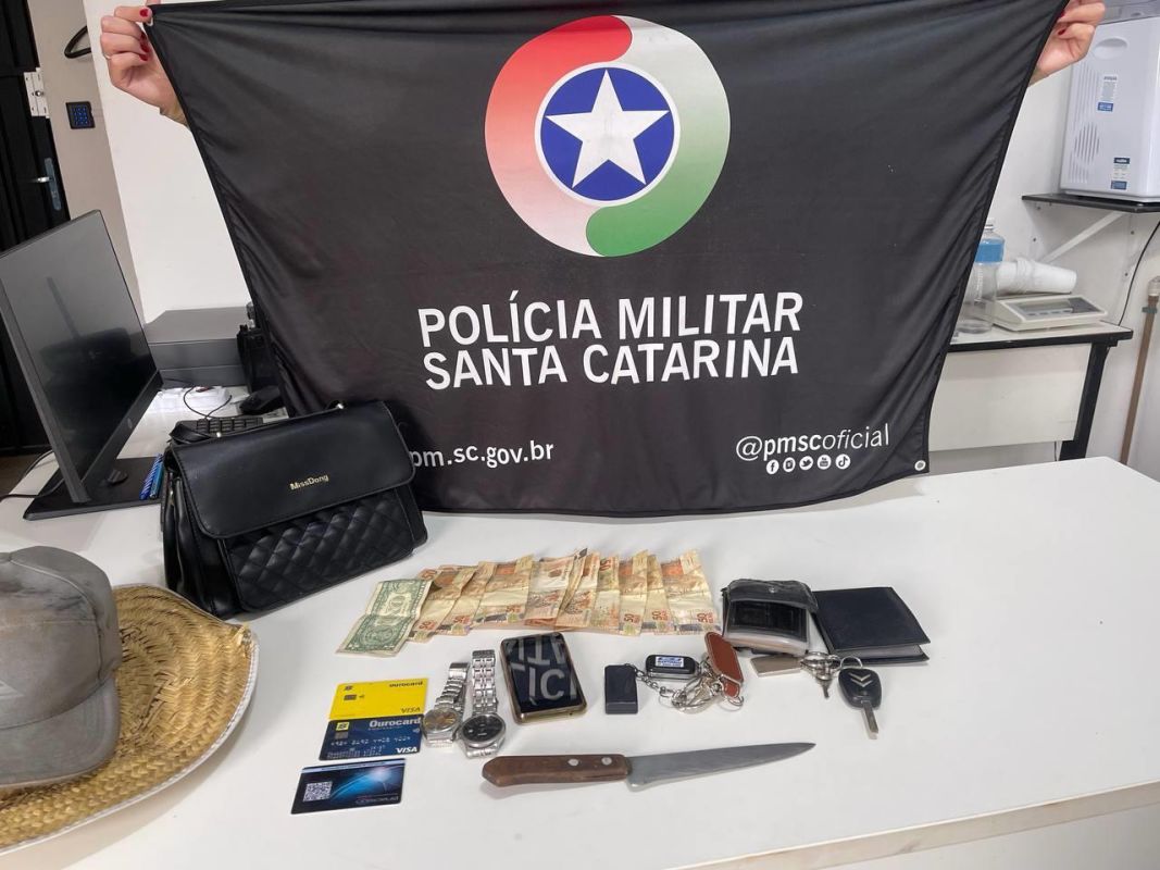 Polícia Militar prende três suspeitos após roubo a residência e recupera veículo furtado