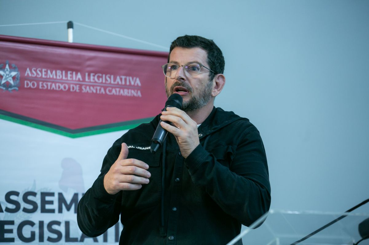 Thássio De Negri, professor de educação física de Xanxerê, é eleito para o Conselho Estadual de Esportes