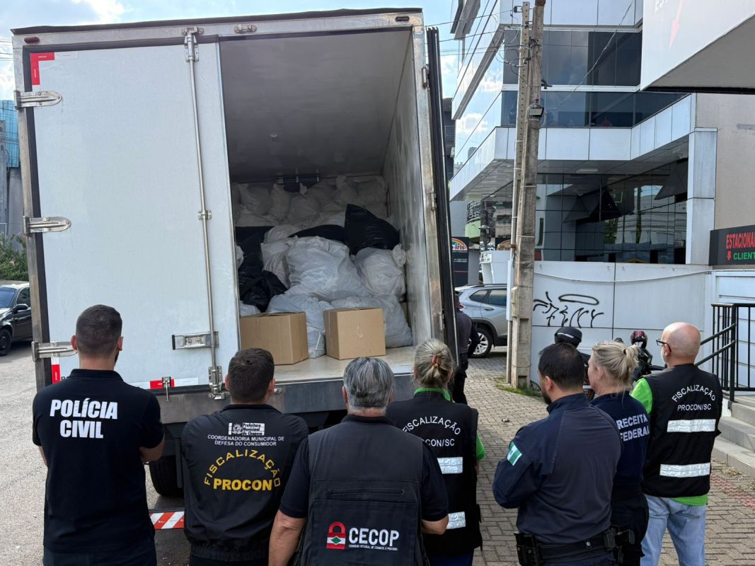 Operação apreende mais de 15 mil produtos falsificados em Chapecó