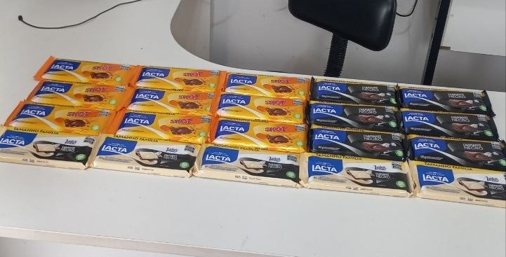 Homem é preso após furtar chocolates em mercado no Centro de Chapecó