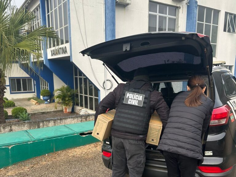 Polícia cumpre mandados em Xanxerê durante investigação que apura esquema de fraudes em licitações 