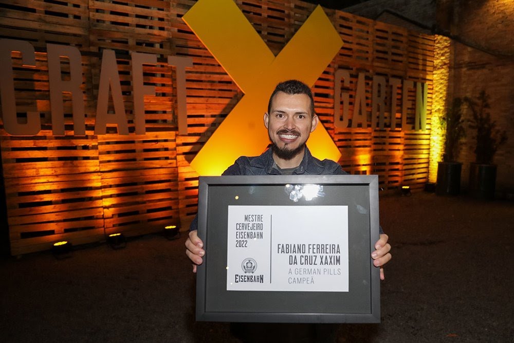 Fabiano Ferreira da Cruz, foi o grande vencedor do concurso Eisenbahn Mestre Cervejeiro 2022. Foto: Arquivo pessoal