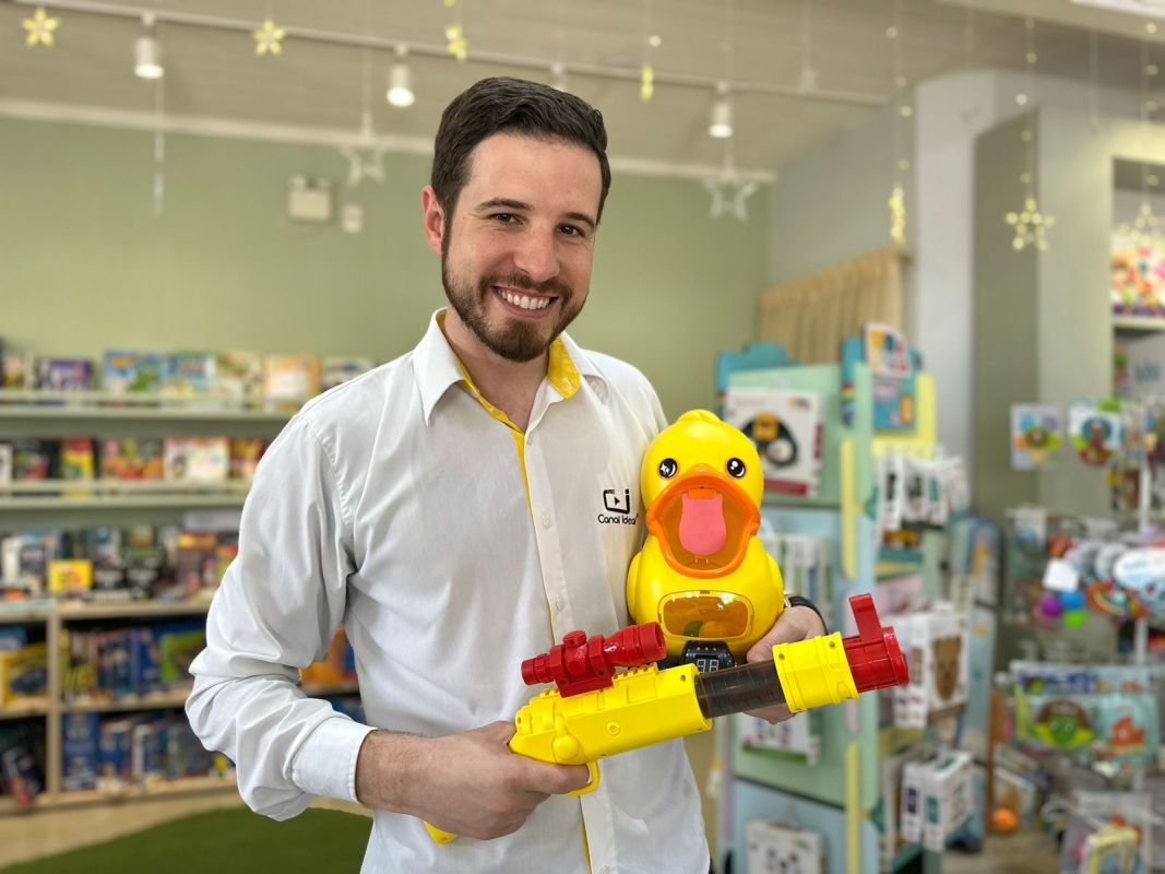 VÍDEO: Os brinquedos mais divertidos e jogos educativos para toda a família estão na Histórias do Crescer!