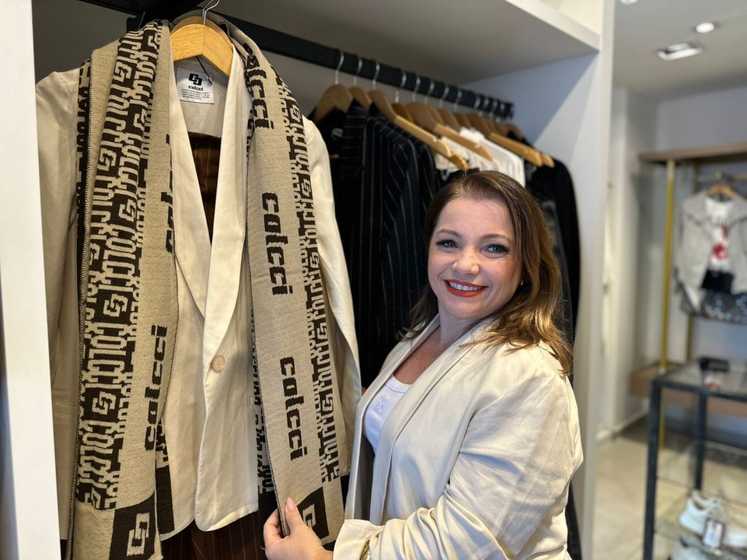 VÍDEO: Blazer Colcci a partir de R$ 499,00 para seu presente do Dia das Mães