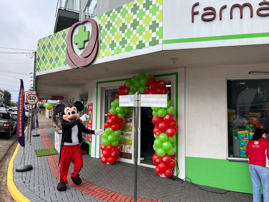 VÍDEO: Farmácia Xanxerê comemora 18 anos com atrações e ofertas especiais