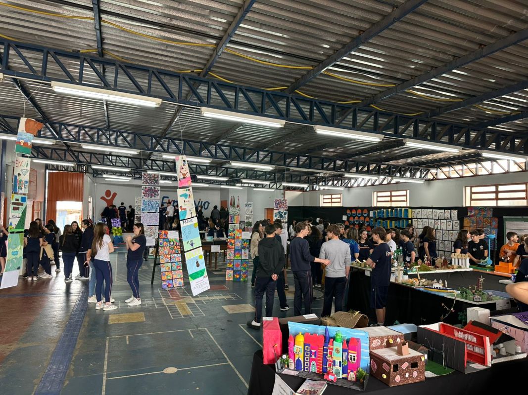 VÍDEO: Colégio Expressivo promove Feira Interdisciplinar