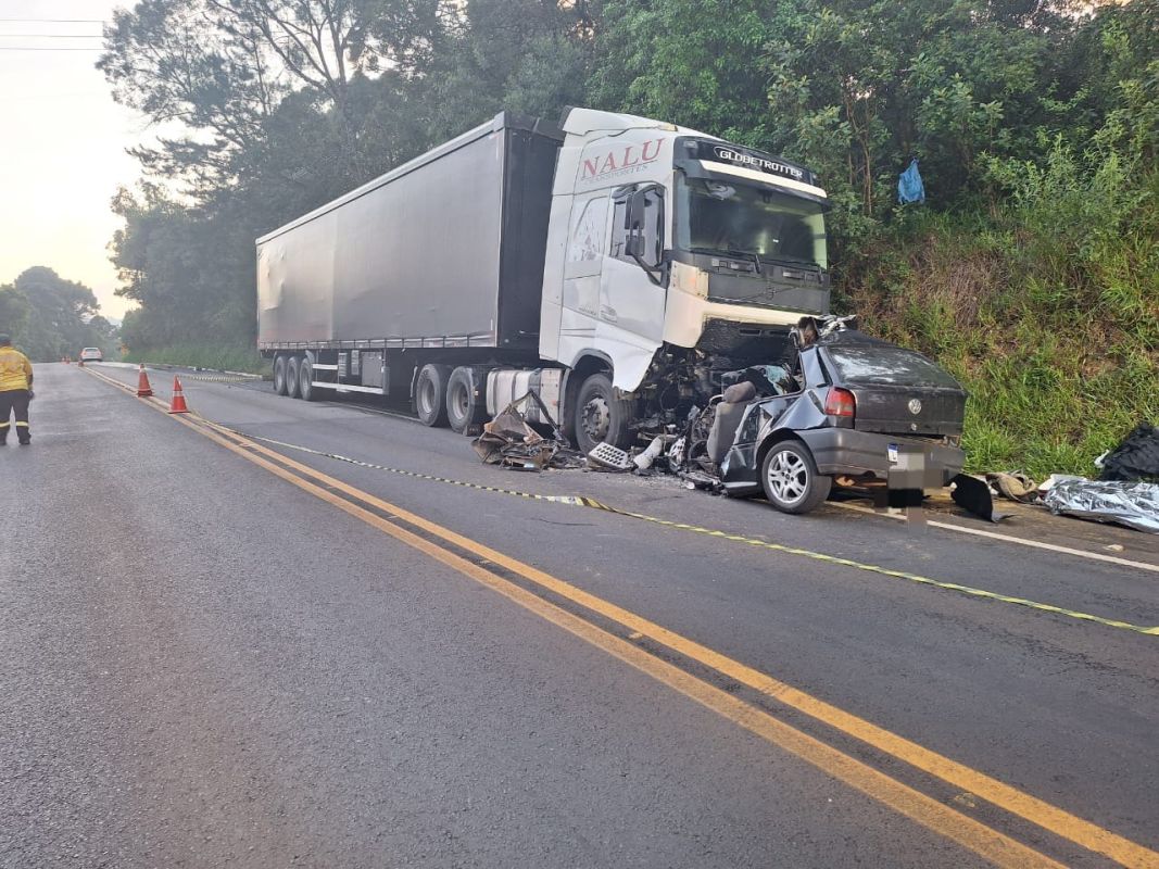 Colisão frontal na SC-355 deixa uma vítima fatal no Meio-Oeste
