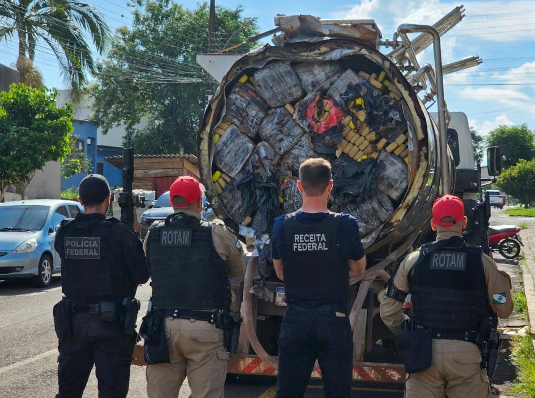 Polícia Federal apreende seis toneladas de maconha em um caminhão no Oeste catarinense