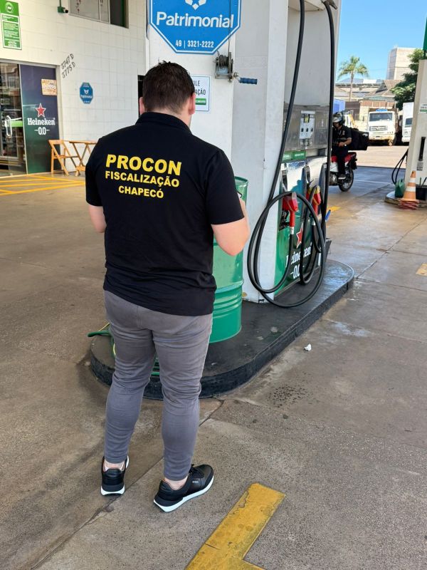 Procon de Chapecó divulga pesquisa dos preços de combustíveis