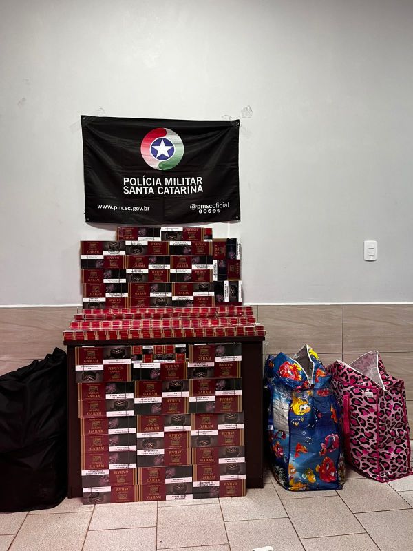 PMRv apreende mais de 800 maços de cigarros e mercadorias ilegais na SC-157, em São Lourenço do Oeste