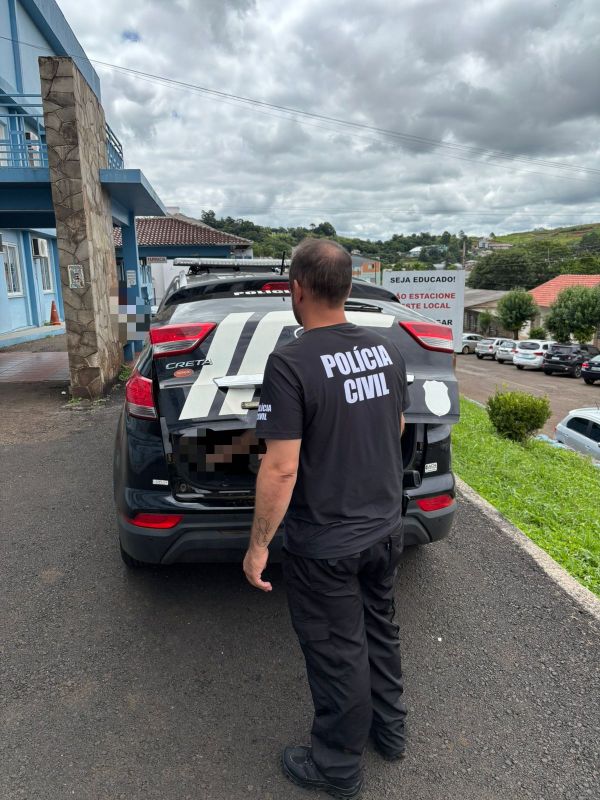 Polícia Civil prende jovem por descumprimento de medida protetiva 