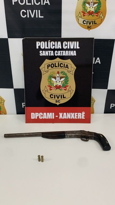 Arma de fogo é apreendida e investigado por violência doméstica é detido em Xanxerê