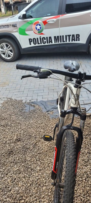 Bicicleta e celular furtados em Ponte Serrada são recuperados pela PM