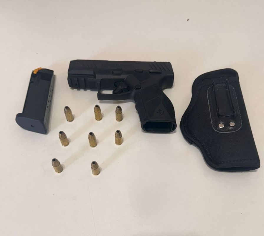 Mulher é conduzida à delegacia por porte ilegal de arma de fogo em Chapecó