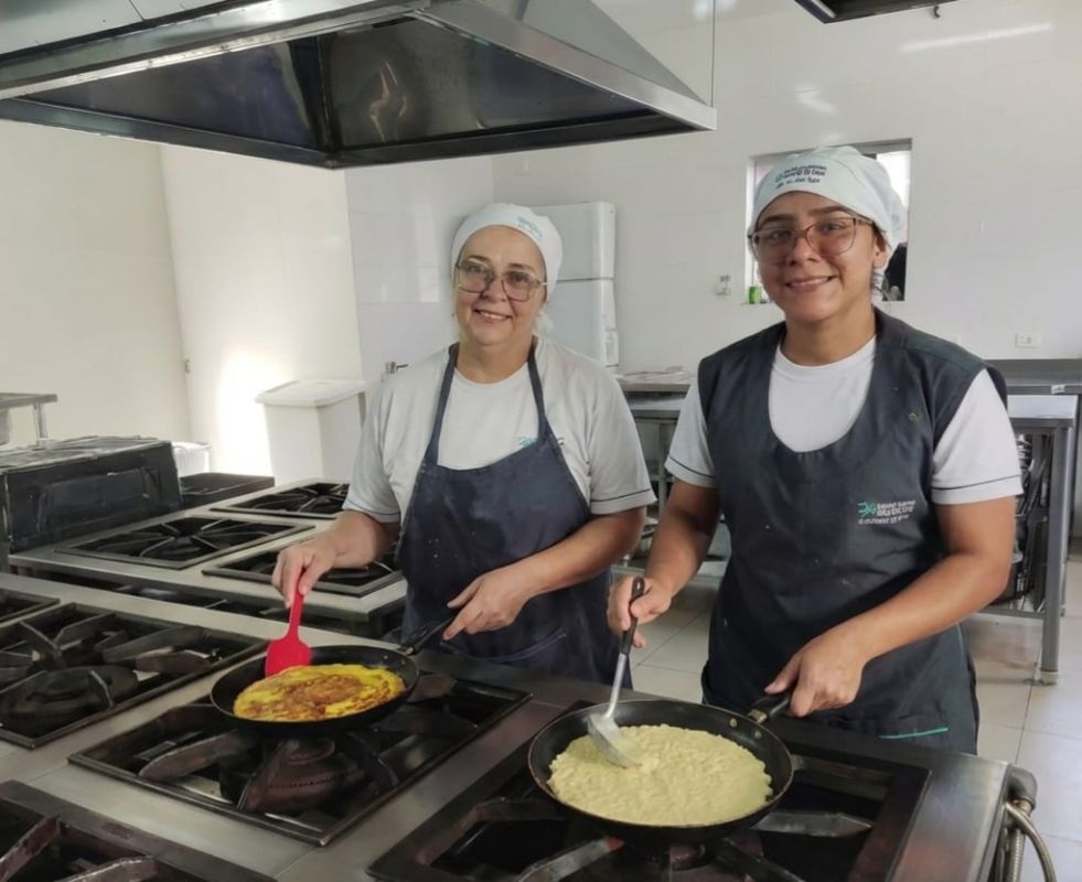 Cachapa, prato sugerido por cozinheira venezuelana do HRSP, surpreende pacientes