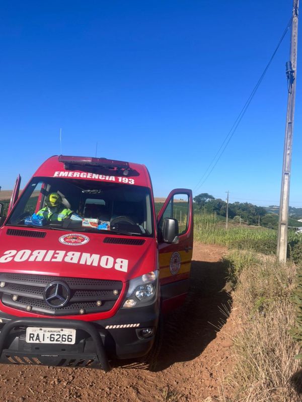 Queda de motocicleta deixa dois feridos no interior de Cunha Porã