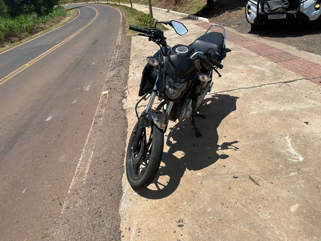 Colisão traseira deixa adolescente ferido na SC-492, no Oeste