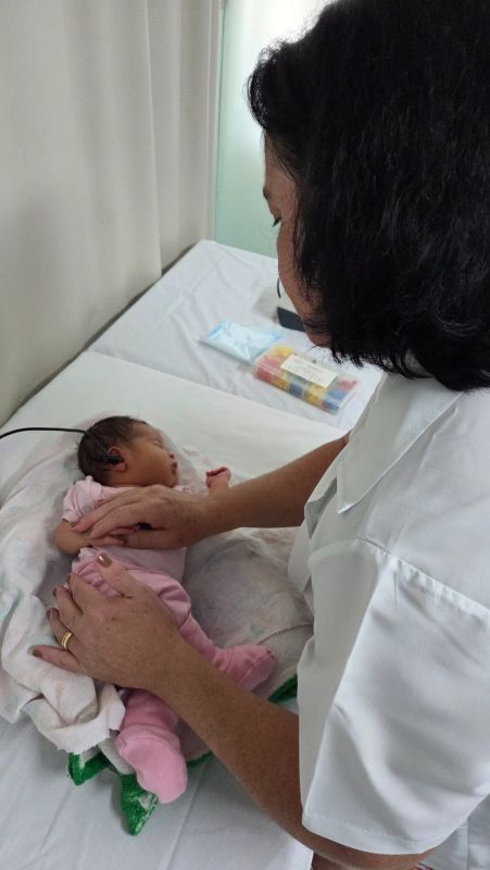 HRSP oferece teste da orelhinha gratuito para todos os bebês nascidos no hospital