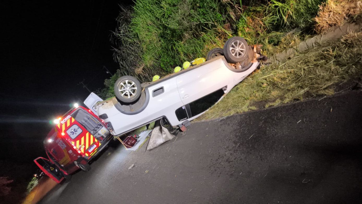 Ultrapassagem malsucedida termina com jovem de 25 anos morto SC-496, no Oeste