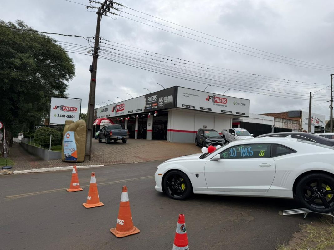 VÍDEO: JF Pneus comemora 10 anos com live, prêmios e ofertas especiais