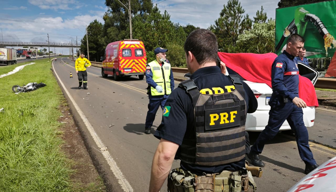 Motociclista morre em acidente na BR-480 em Chapecó