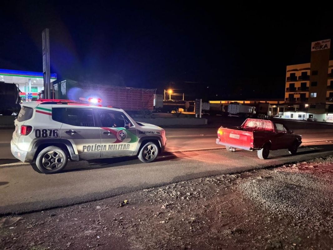 Polícia Militar recupera Saveiro furtada e prende suspeito em Ipuaçu