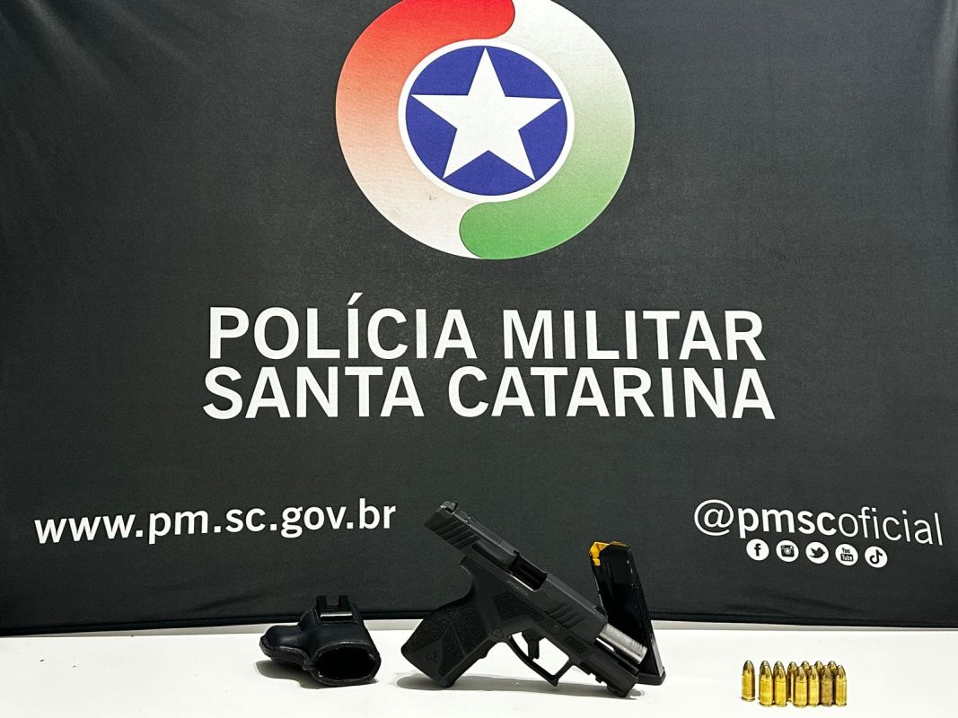 Homem é preso por porte ilegal de arma de fogo durante operação da Polícia Militar em Chapecó