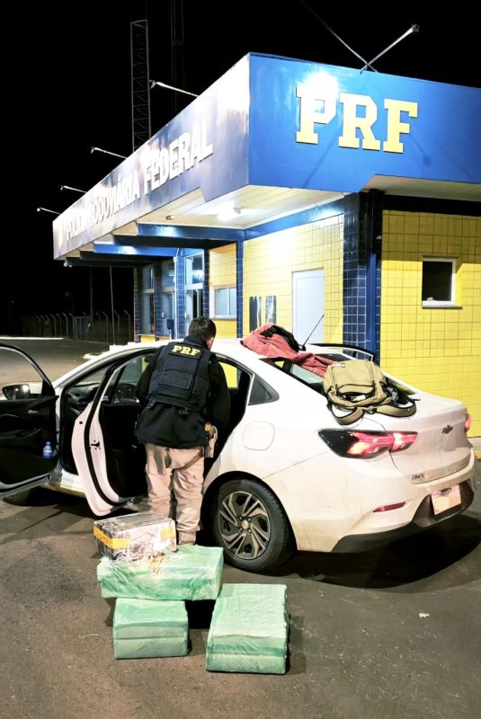 PRF apreende quase 240 quilos de maconha na BR-282 em Xanxerê